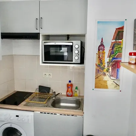 T2 Lumineux Et Piscine Apartamento *