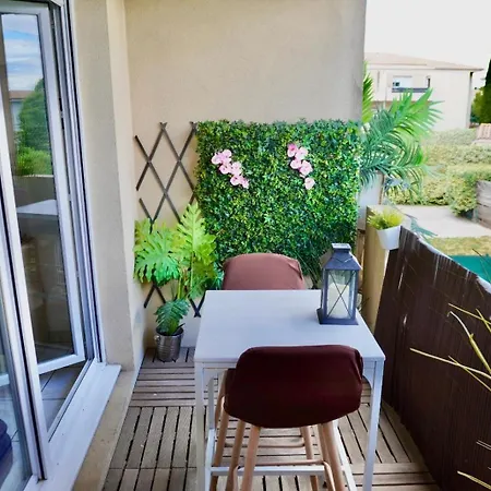 T2 Lumineux Et Piscine Apartment *