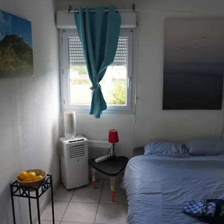 T2 Lumineux Et Piscine *